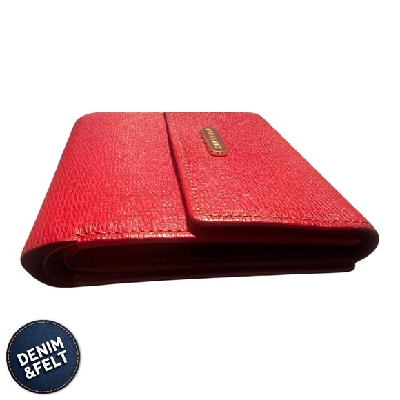 Burberry Women’s Red Leather Bifold Wallet w/ Coin Compartment | PRELOVED ♥️ - Picture 15 of 15